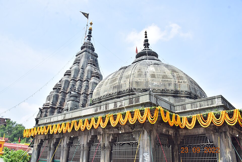 Temple photograph associated with Vishnupad Temple