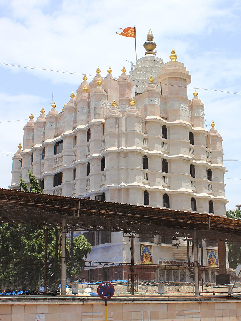 Temple photograph associated with Siddhivinayak Temple, Mumbai