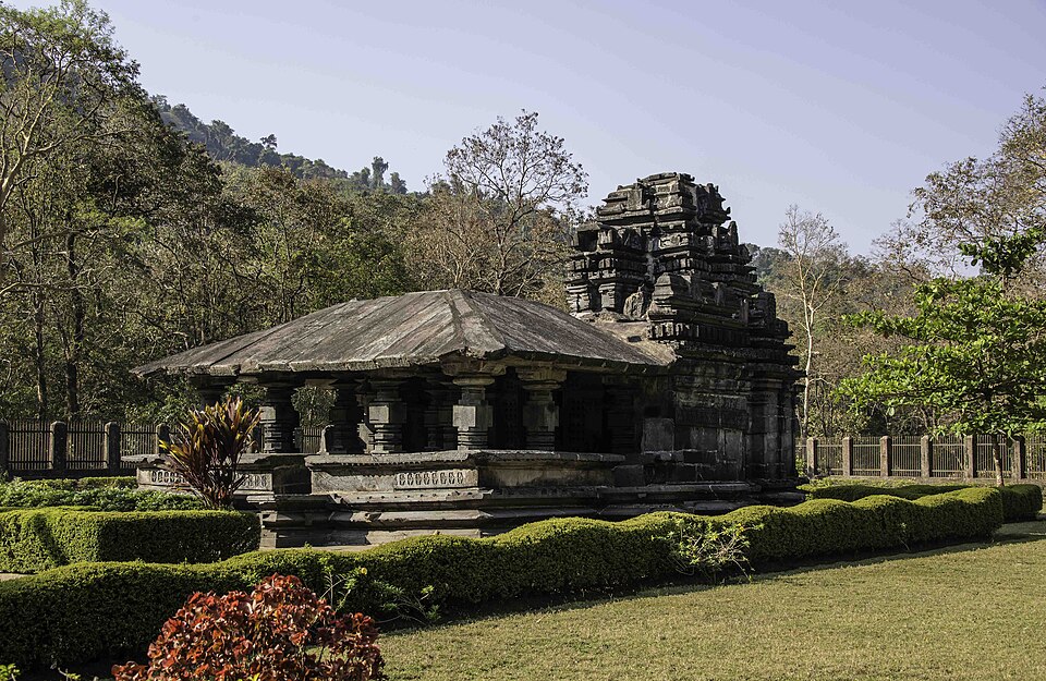 Temple photograph associated with Mahadev Temple, Tambdi Surla